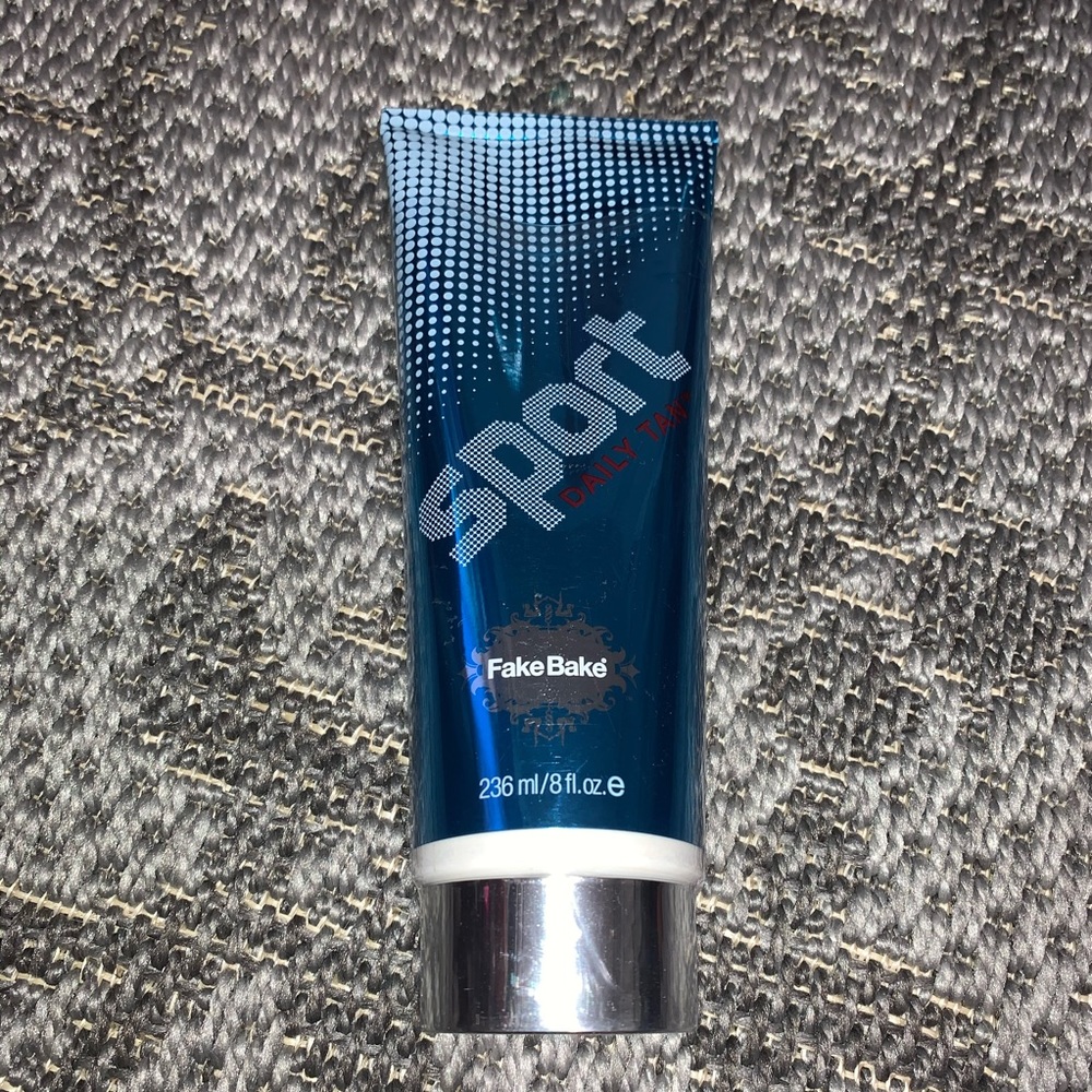 FakeBake Unisex Sport Daily Tan NEW